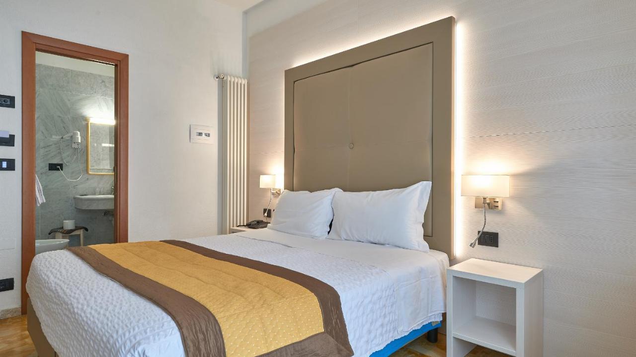 Hotel Adler Alassio Exterior foto